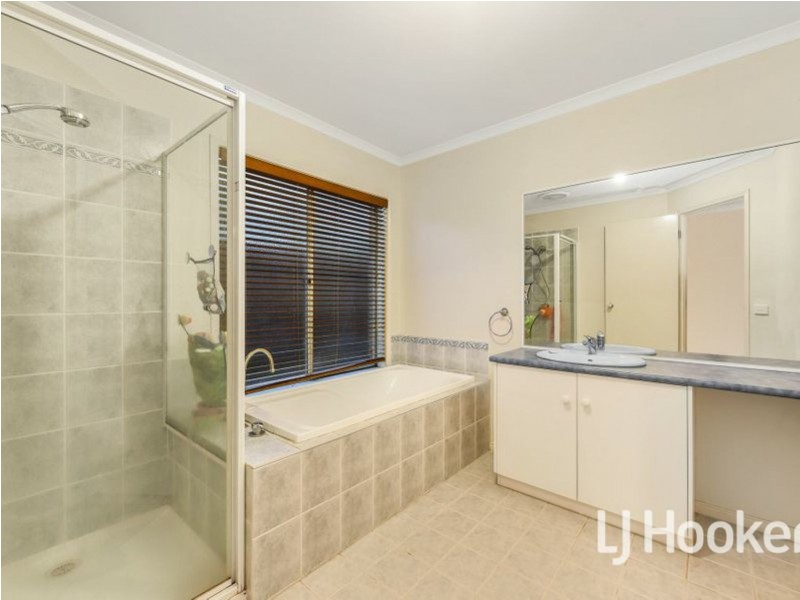 7 Keystone Court, Lynbrook VIC 3975
