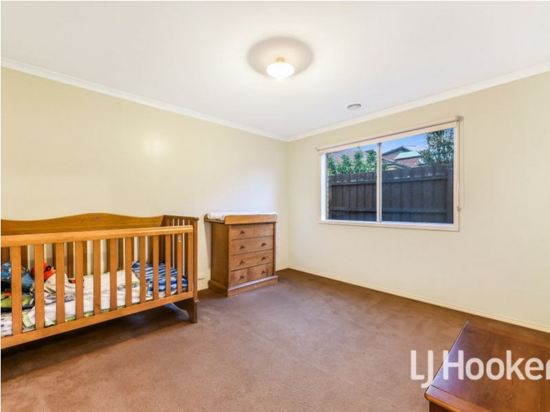 7 Keystone Court, Lynbrook VIC 3975