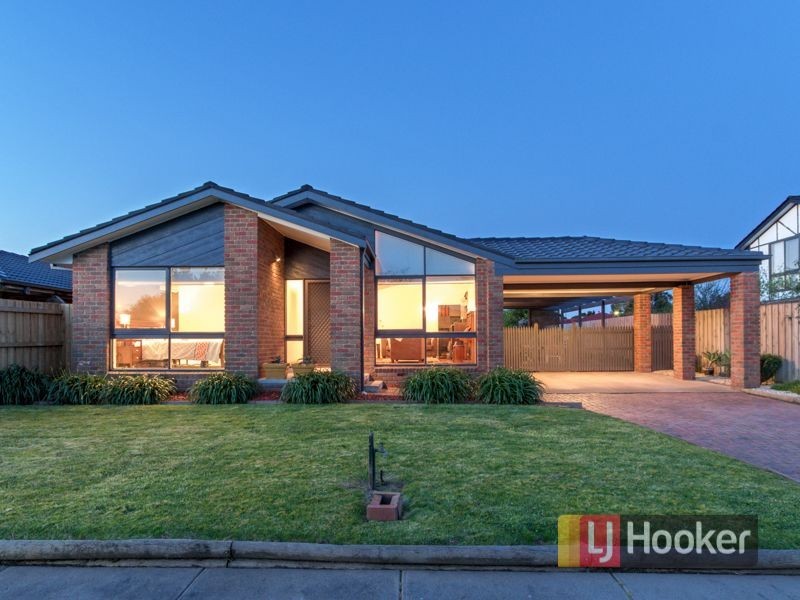 5 Beckington Crescent, Hampton Park VIC 3976