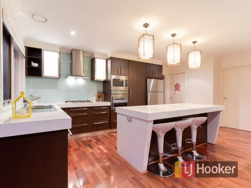 5 Beckington Crescent, Hampton Park VIC 3976