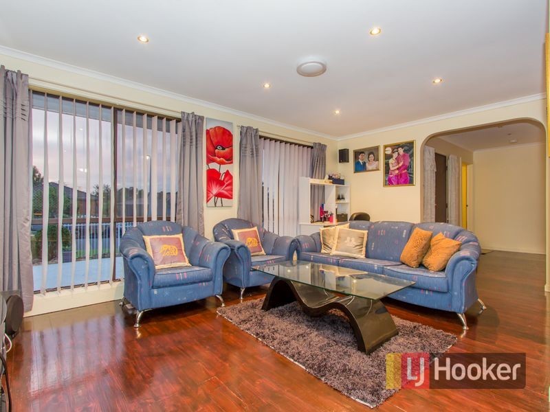 5 Cardamon Drive, Hallam VIC 3803