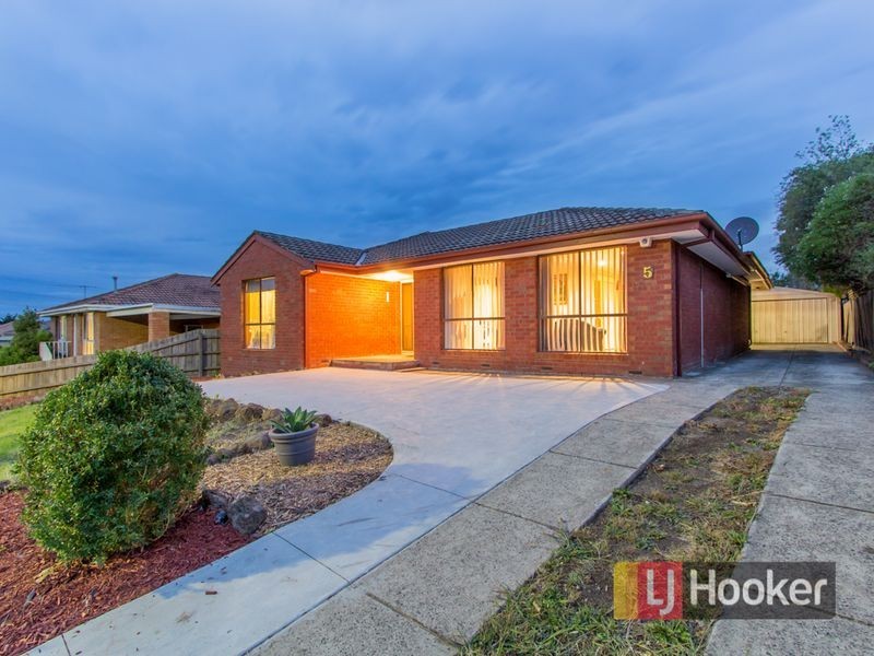 5 Cardamon Drive, Hallam VIC 3803