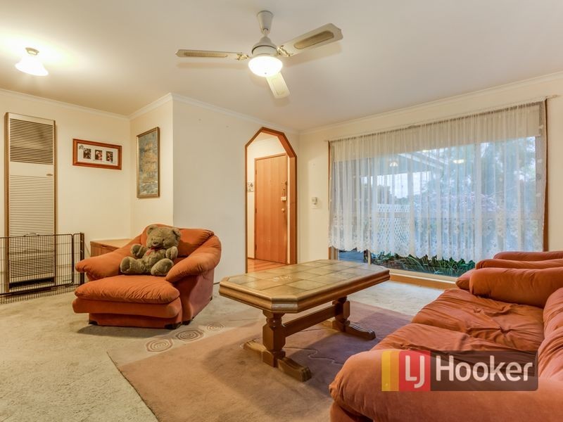 40 Cairns Road, Hampton Park VIC 3976