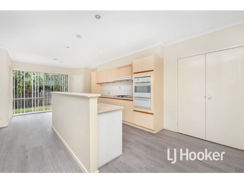 94 Strathaird Drive, Narre Warren South VIC 3805