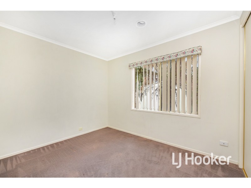 94 Strathaird Drive, Narre Warren South VIC 3805