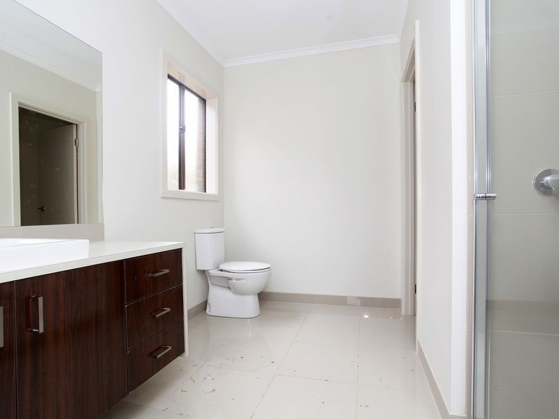 Clyde North VIC 3978