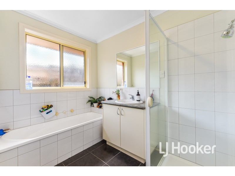 13 Eglinton Close, Berwick VIC 3806