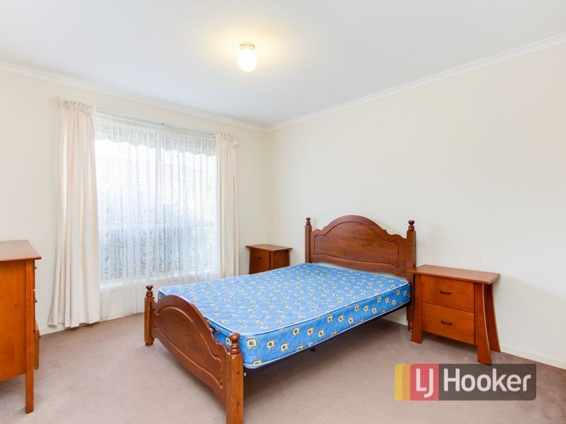 18 Ivan Crescent, Hampton Park VIC 3976