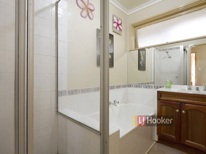 6 Lorna Street, Cranbourne VIC 3977