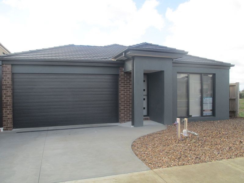 4 Green Gully Road, Clyde VIC 3978