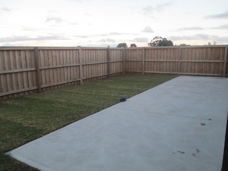 4 Green Gully Road, Clyde VIC 3978