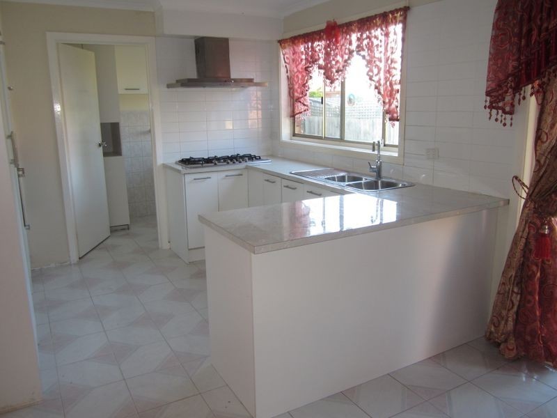 8 Cardinal Court, Narre Warren VIC 3805