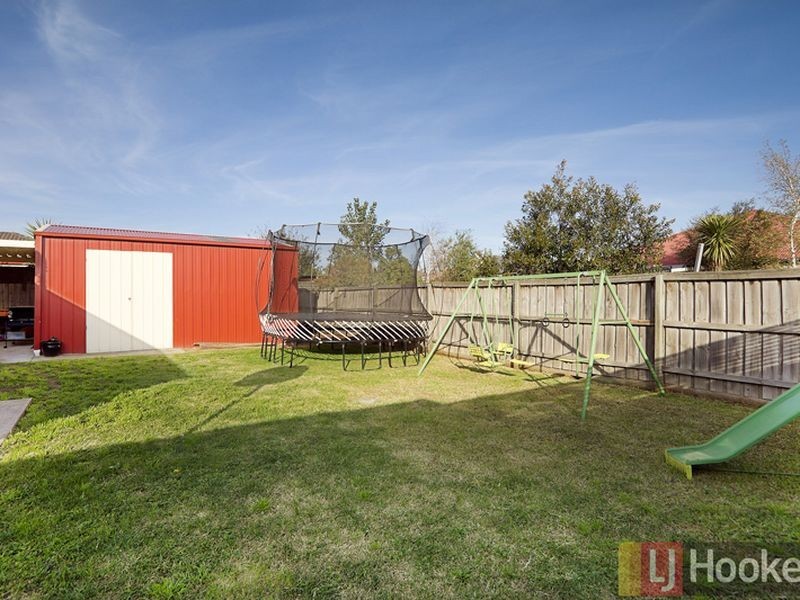 48 Chisholm Crescent, Narre Warren South VIC 3805