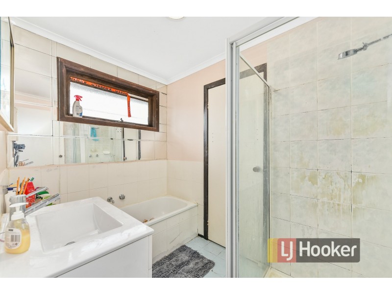 40 Millswyn Avenue, Hampton Park VIC 3976