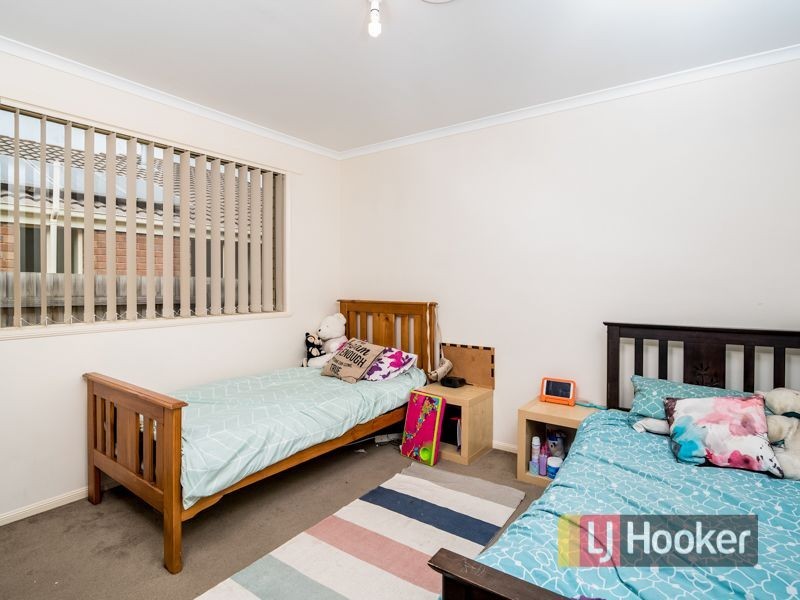 18 Nirringa Drive, Hampton Park VIC 3976