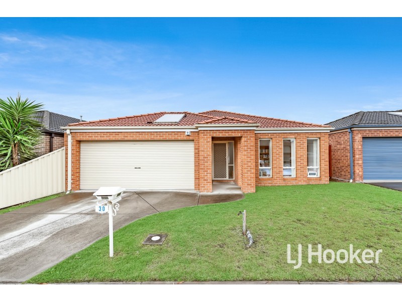 30 Domino Way, Hampton Park VIC 3976