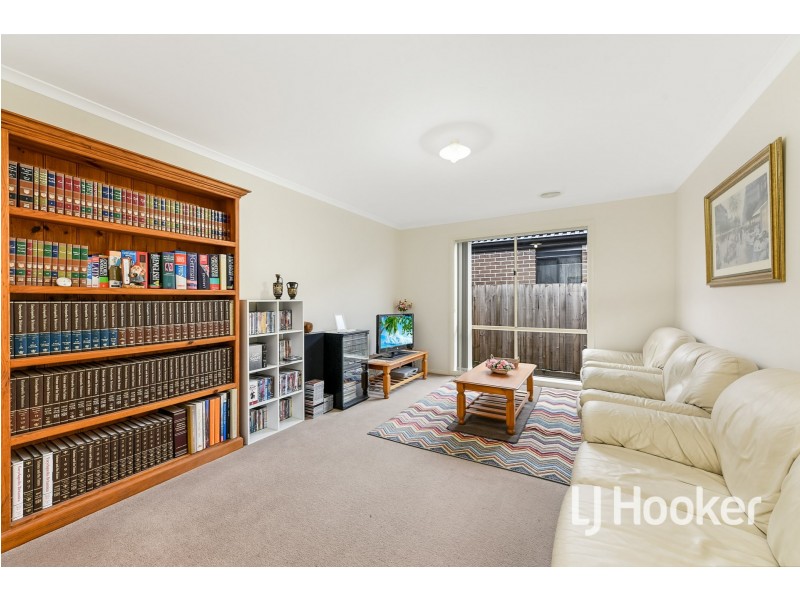 30 Domino Way, Hampton Park VIC 3976