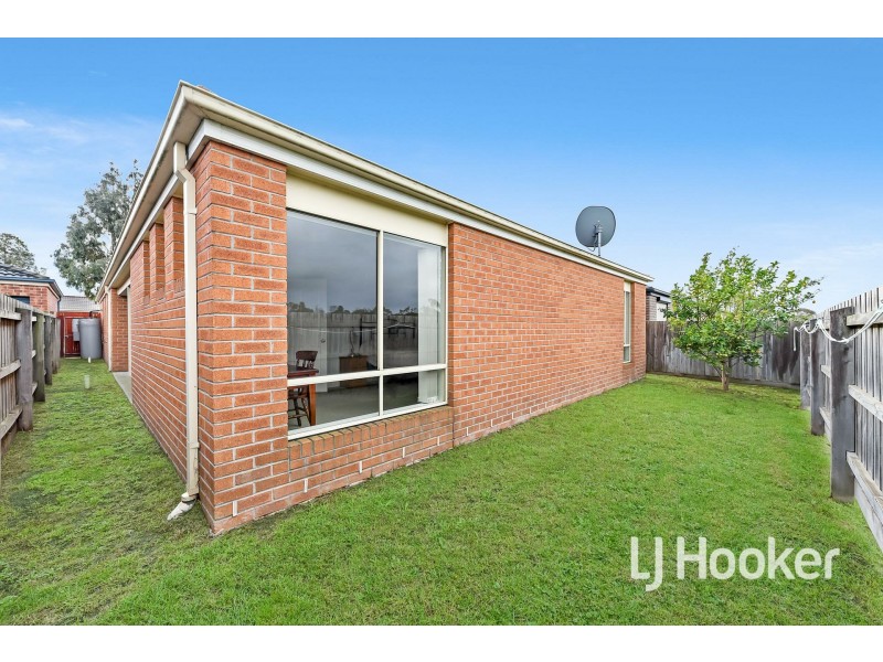 30 Domino Way, Hampton Park VIC 3976