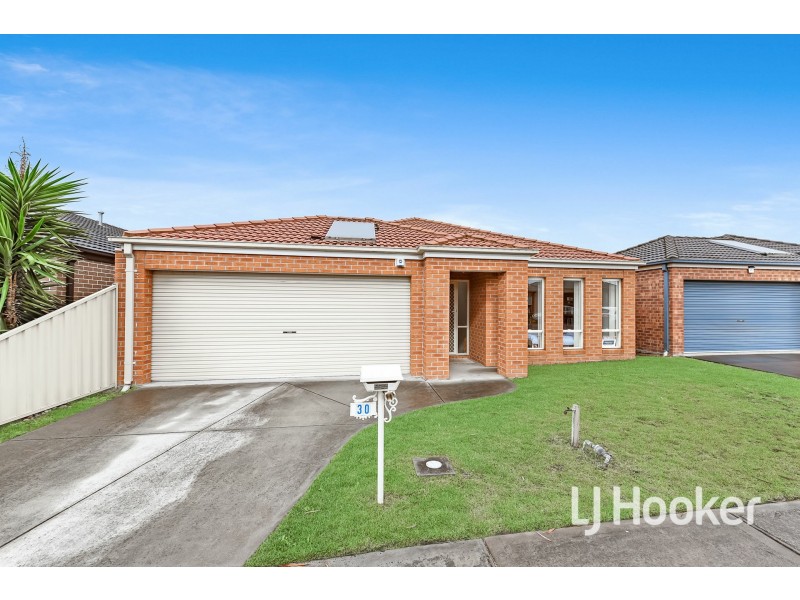 30 Domino Way, Hampton Park VIC 3976