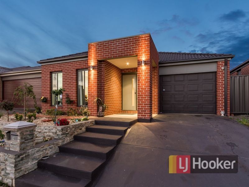 10 Taradale Street, Cranbourne North VIC 3977