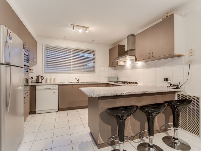 2 Bunya Place, Hampton Park VIC 3976