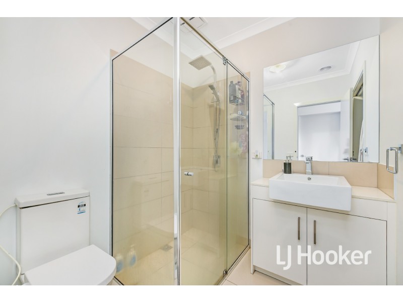 49 Sallys Run, Hampton Park VIC 3976