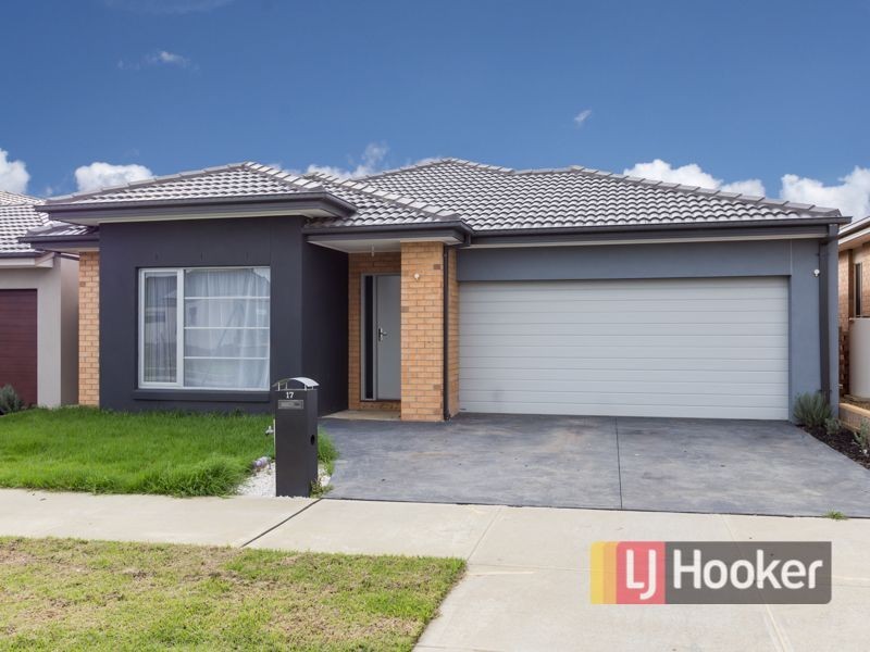 17 Hanoverian Street, Clyde North VIC 3978