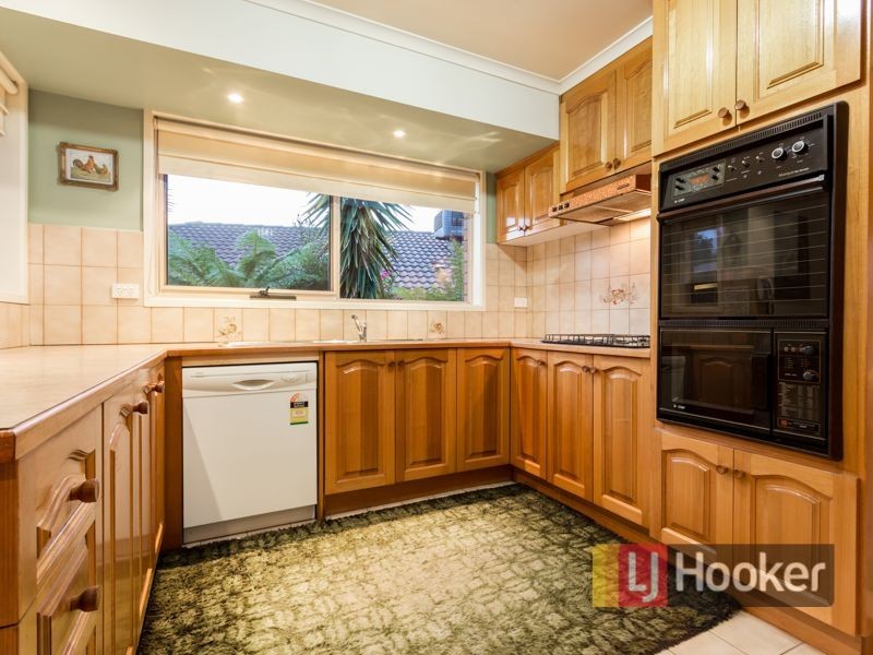 12 Thanos Court, Hallam VIC 3803