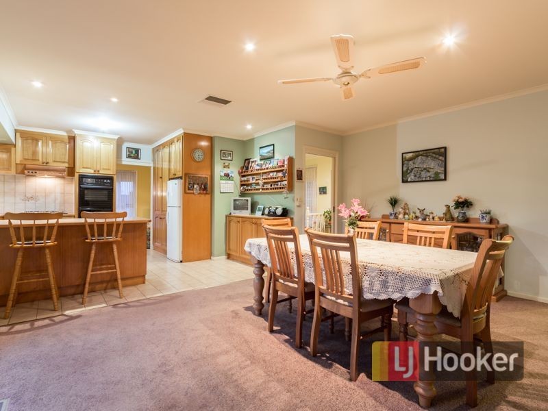 12 Thanos Court, Hallam VIC 3803
