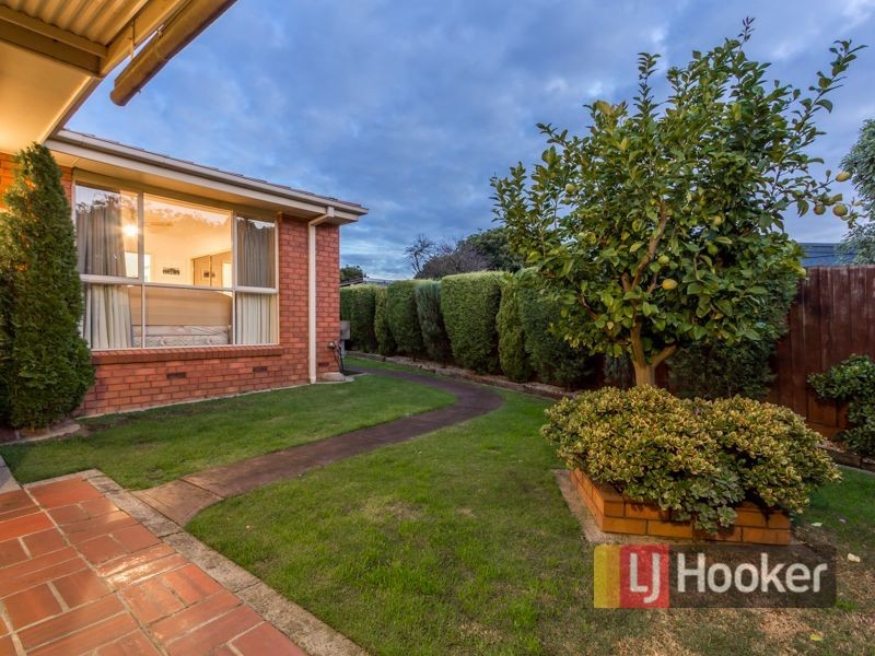 12 Thanos Court, Hallam VIC 3803