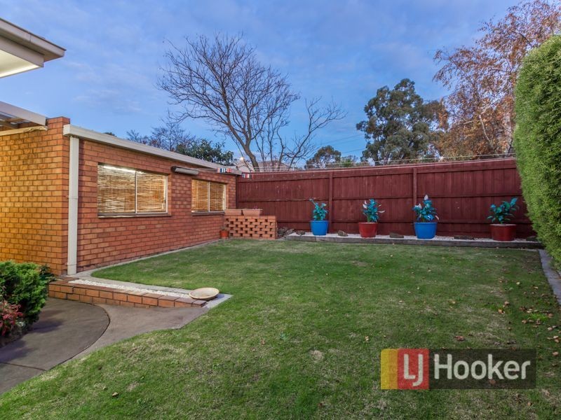 12 Thanos Court, Hallam VIC 3803