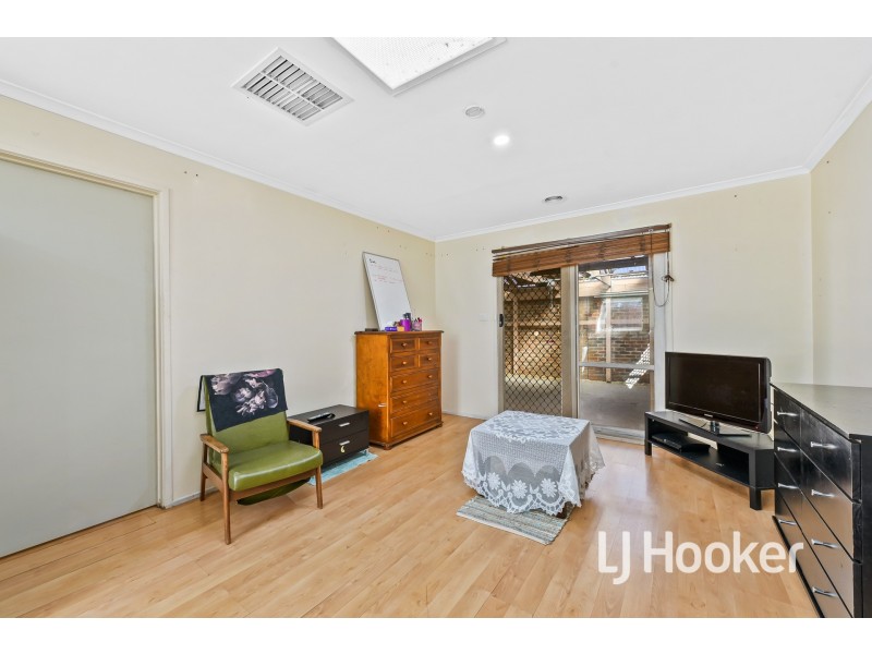 8 Jason Place, Hampton Park VIC 3976