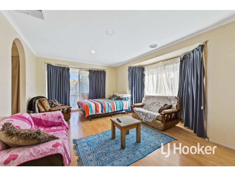 8 Jason Place, Hampton Park VIC 3976