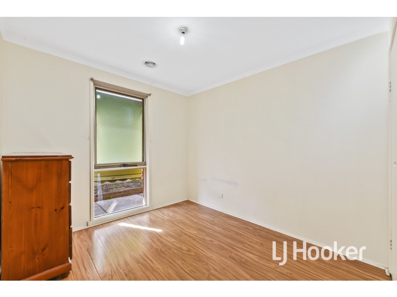 8 Jason Place, Hampton Park VIC 3976