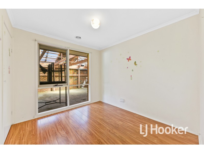 8 Jason Place, Hampton Park VIC 3976