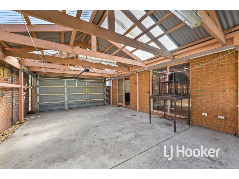 8 Jason Place, Hampton Park VIC 3976