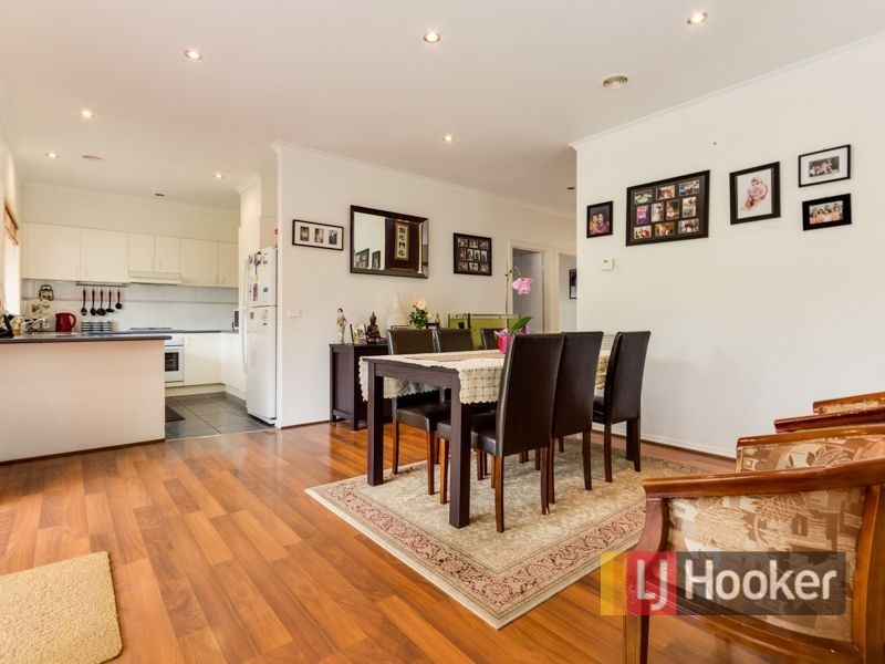 23 Eldershaw Drive, Lynbrook VIC 3975