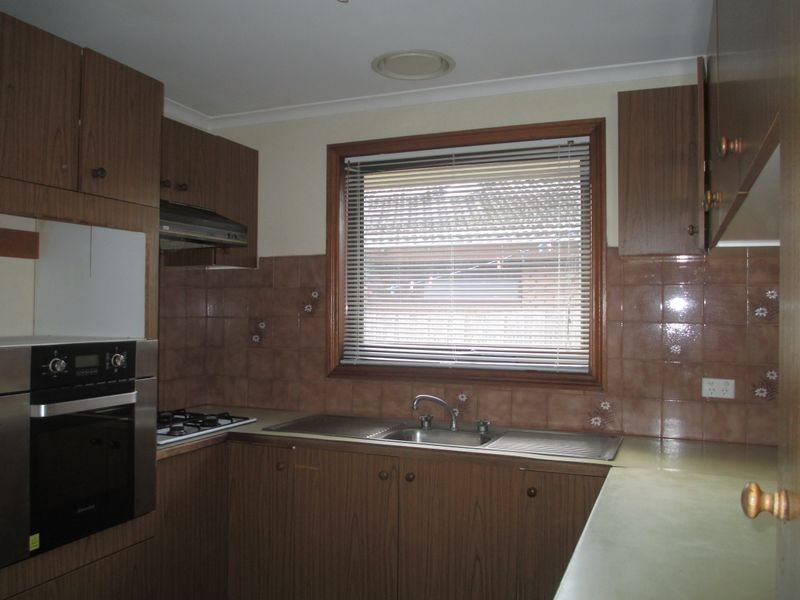 2/24 Alma Road, Hampton Park VIC 3976