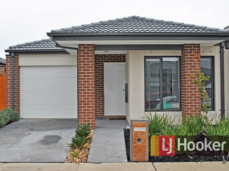 57 Elmtree Crescent, Clyde North VIC 3978