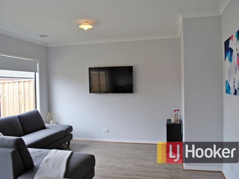 57 Elmtree Crescent, Clyde North VIC 3978