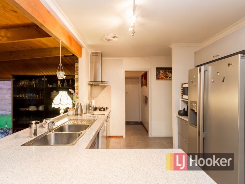 8 Ora Street, Hampton Park VIC 3976