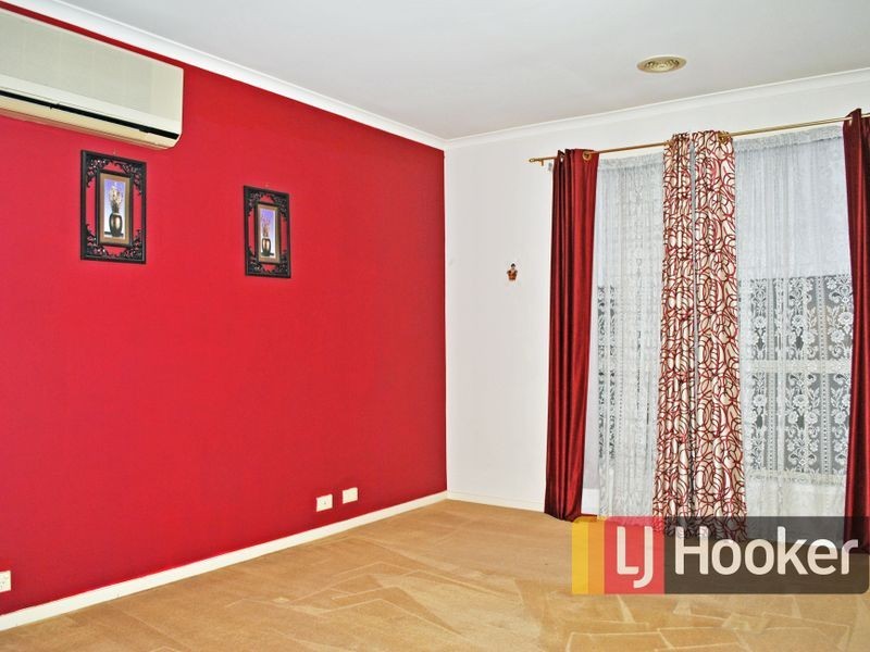 17 Lansbury Drive, Narre Warren South VIC 3805