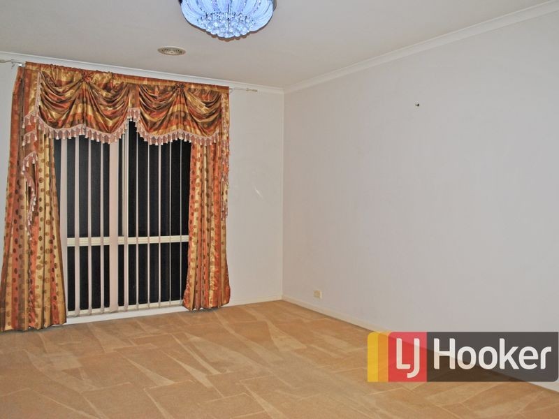 17 Lansbury Drive, Narre Warren South VIC 3805