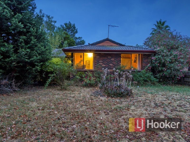 7 Oaktree Drive, Hampton Park VIC 3976