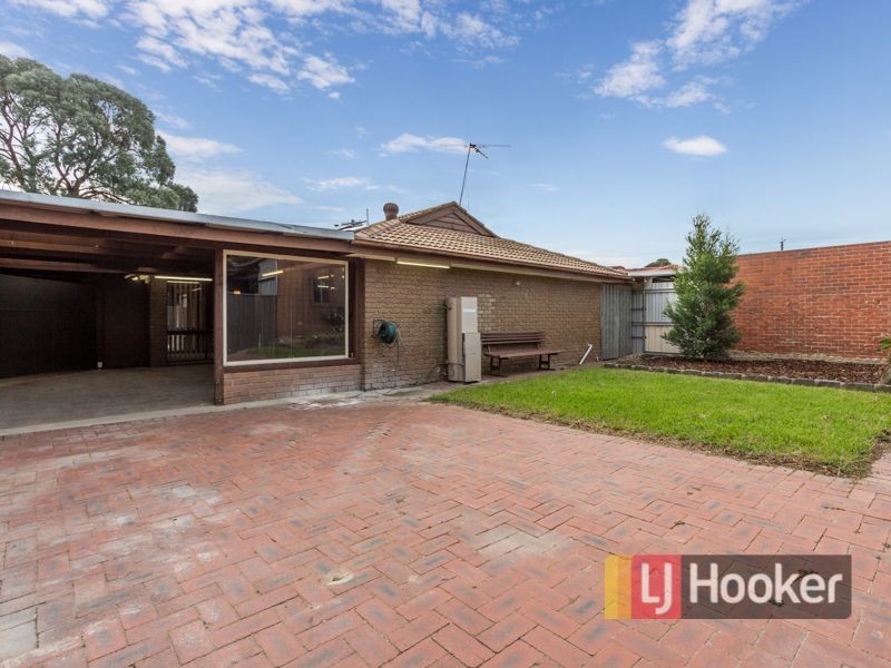 6 Robyn Court, Hampton Park VIC 3976