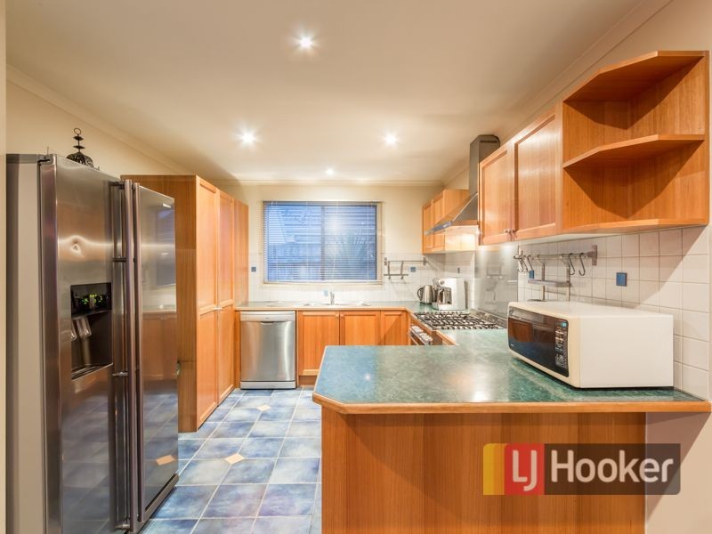 89 Laura Drive, Hampton Park VIC 3976