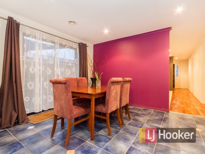 89 Laura Drive, Hampton Park VIC 3976