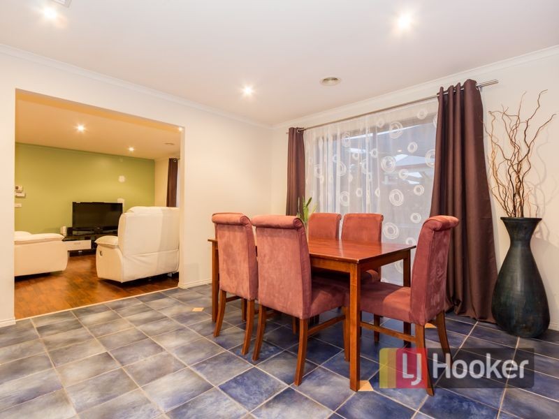 89 Laura Drive, Hampton Park VIC 3976