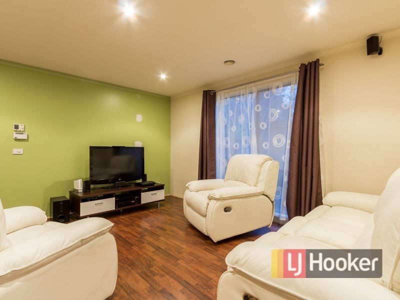 89 Laura Drive, Hampton Park VIC 3976