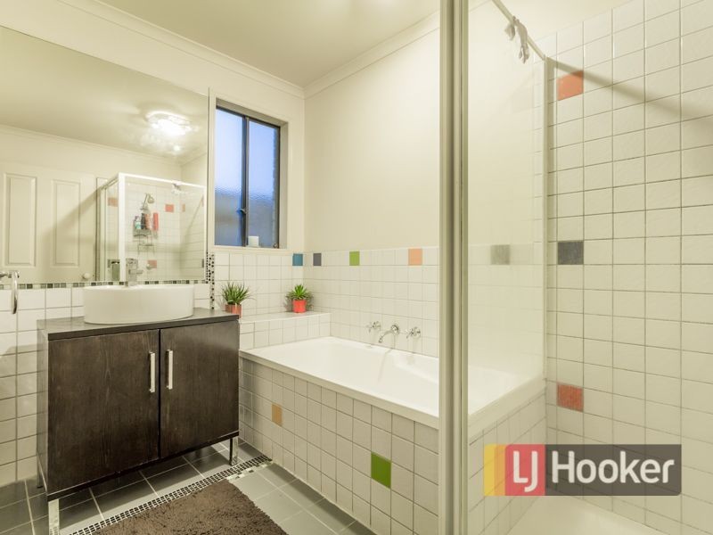 89 Laura Drive, Hampton Park VIC 3976